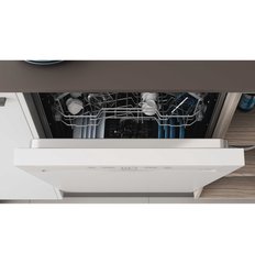 INDESIT I3B L626 UK